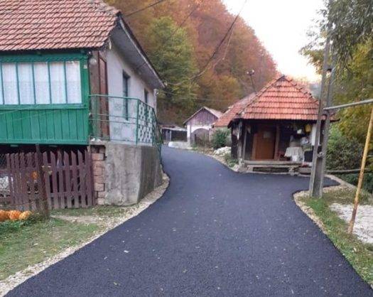 Proiect de modernizare a drumului vicinal dintre Întregalde și Pârâul Teopului