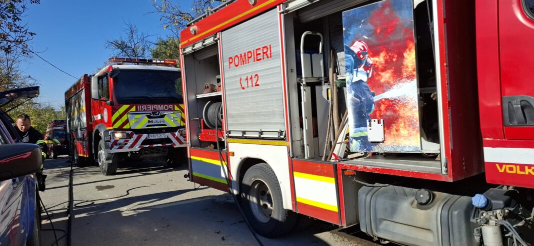 incendiu izbucnit la un autotren pe A1