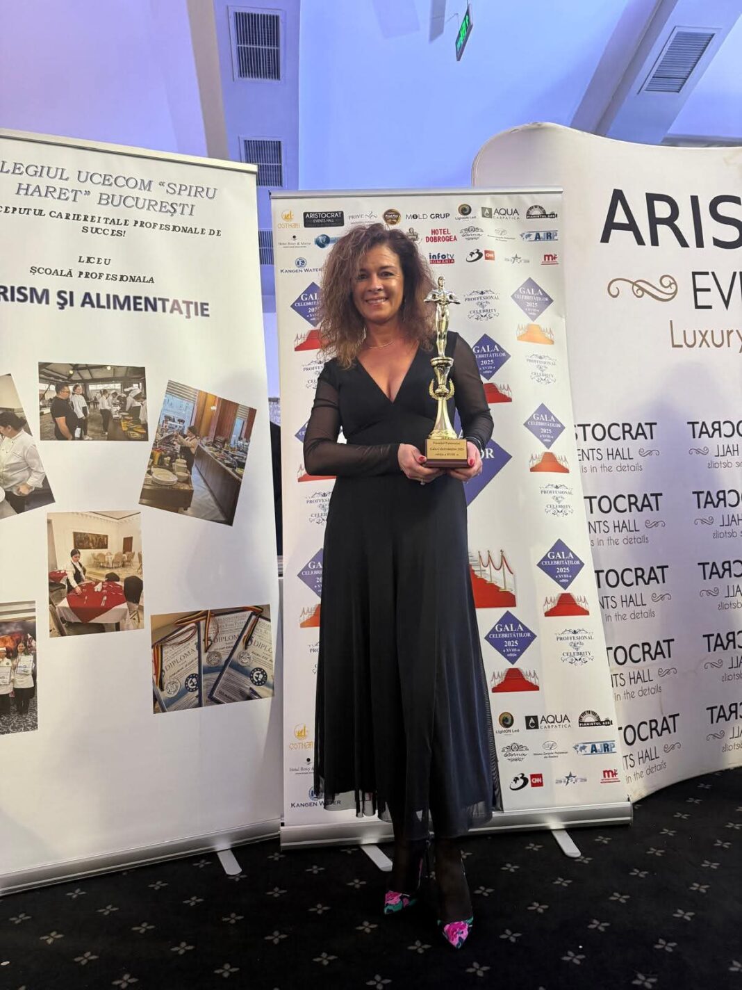 Ioana Bogățan, managerul Teatrului de „Păpuși” Prichindel, premiată la Gala Celebrităților, pentru Promovarea Culturii în Alba