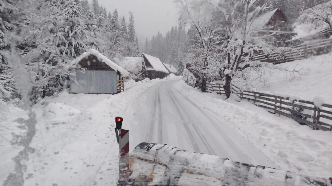 Drumarii intervin pe toate drumurile județene din Alba