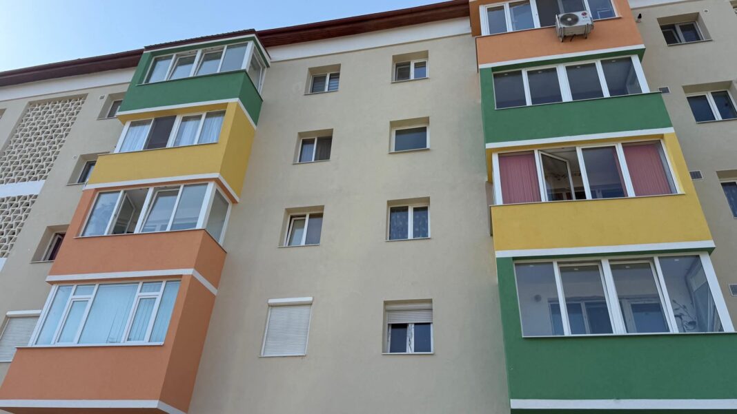 Peste 19,2 milioane de lei, investiți în renovarea blocurilor de locuințe din Alba Iulia