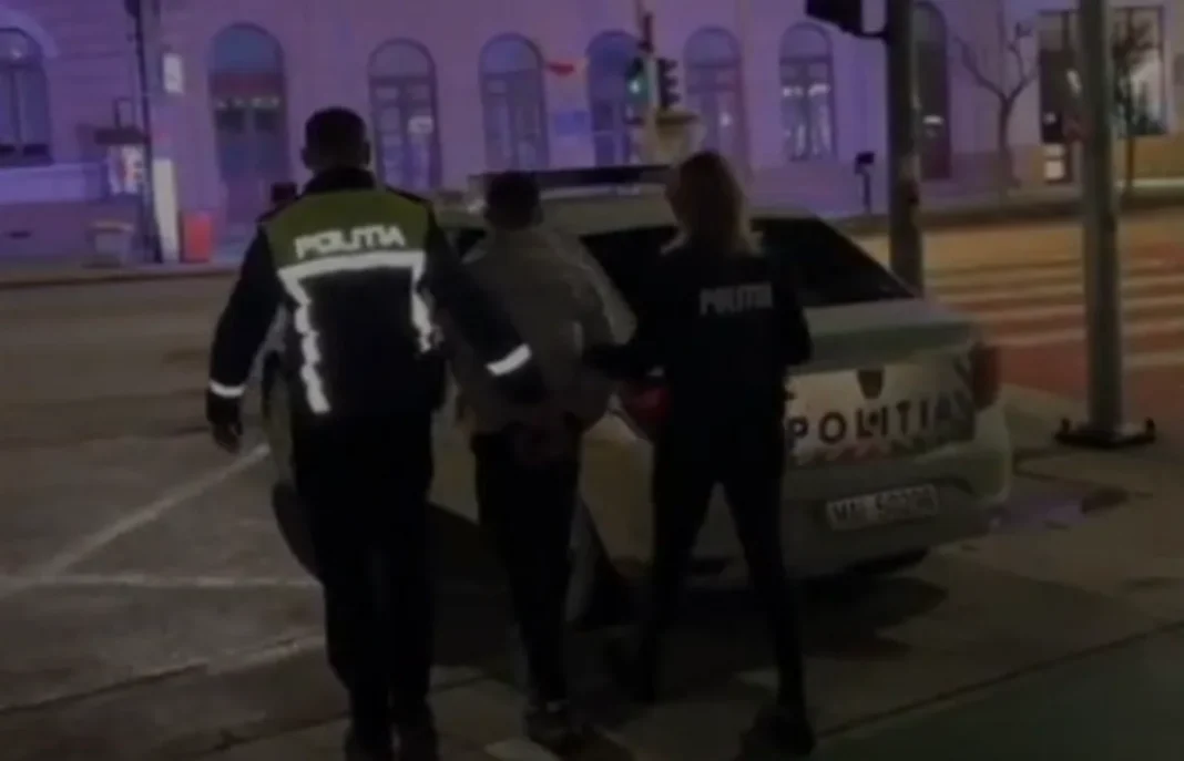 A agresat un bărbat pe o stradă din municipiu. Un tânăr din Aiud, reținut de polițiști