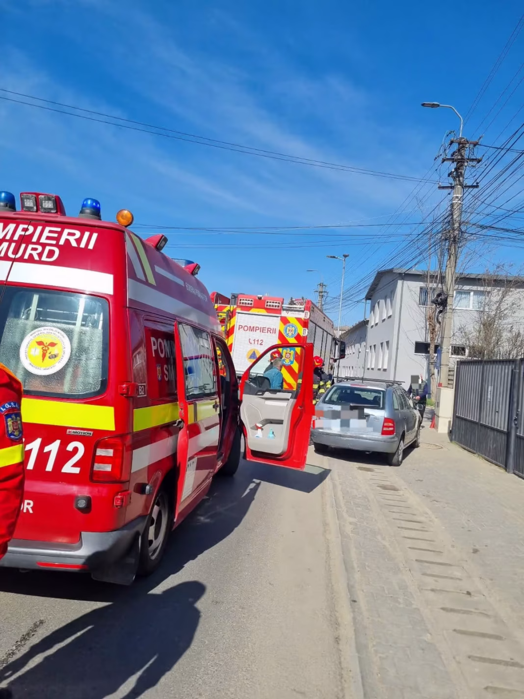 Carambol cu trei mașini, pe strada Dorin Pavel din Sebeș