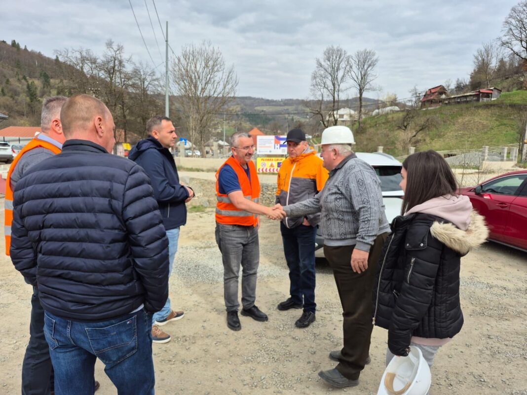 Au început lucrările de construire a noului pod de pe DN 74A, la Cărpiniș