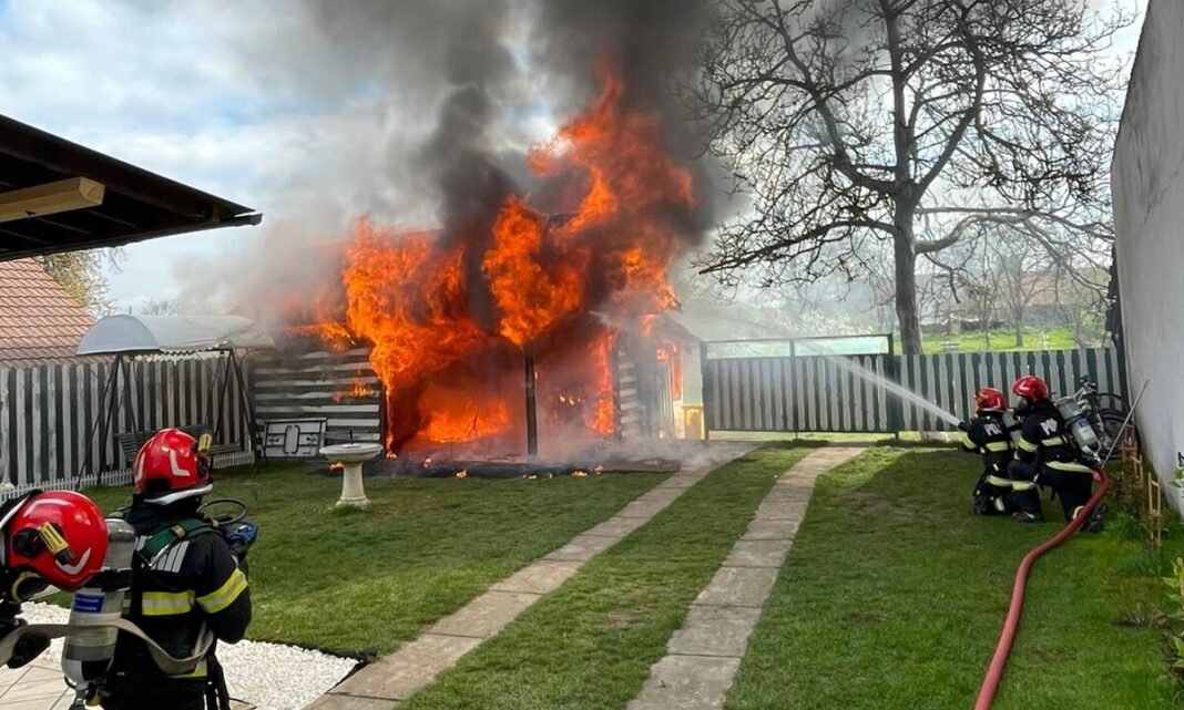 incendiu-sebes-1200x720