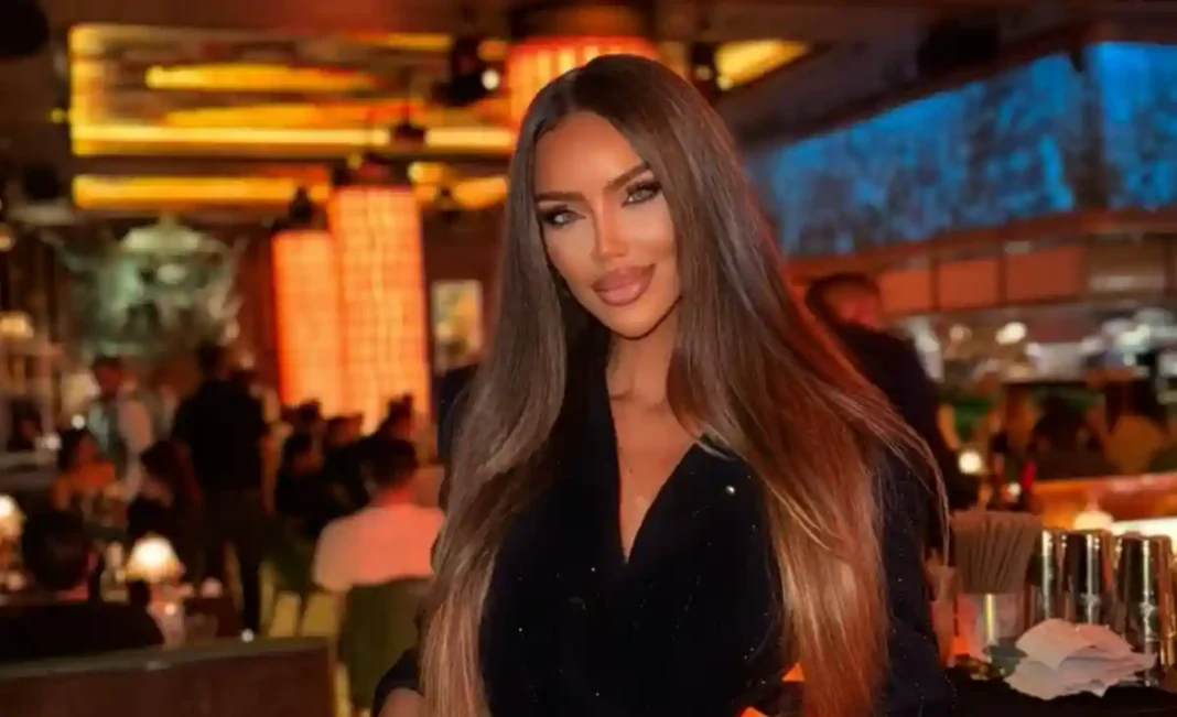 ANAF scoate la vânzare peste 770 de articole vestimentare confiscate de la Bianca Drăgușanu: Românii s-au înghesuit să achiziționeze colanți, bustiere și haine uzate
