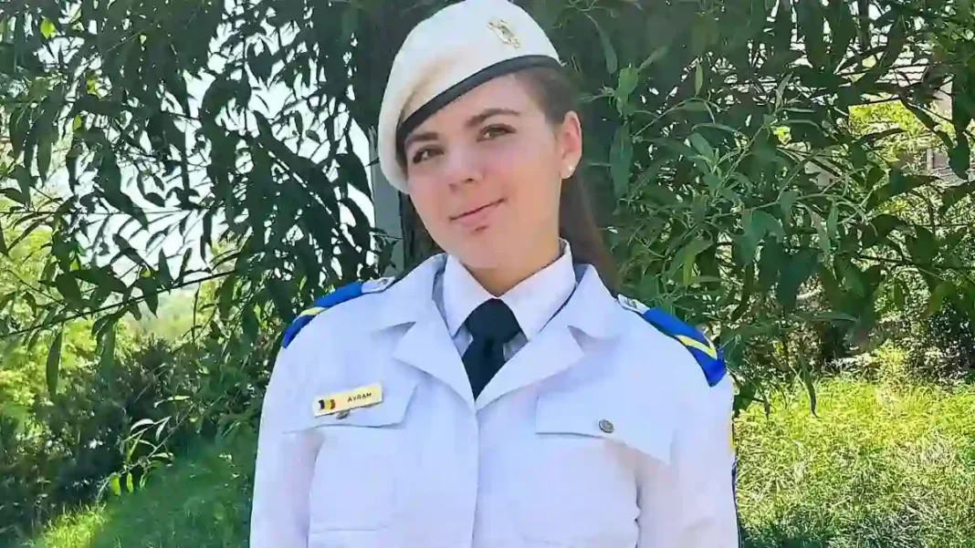 Daria Avram, elevă a Colegiului Militar din Alba Iulia, câștigă Premiul I la etapa națională a concursului „Laudă semințelor, celor de față și-n veci tuturor”