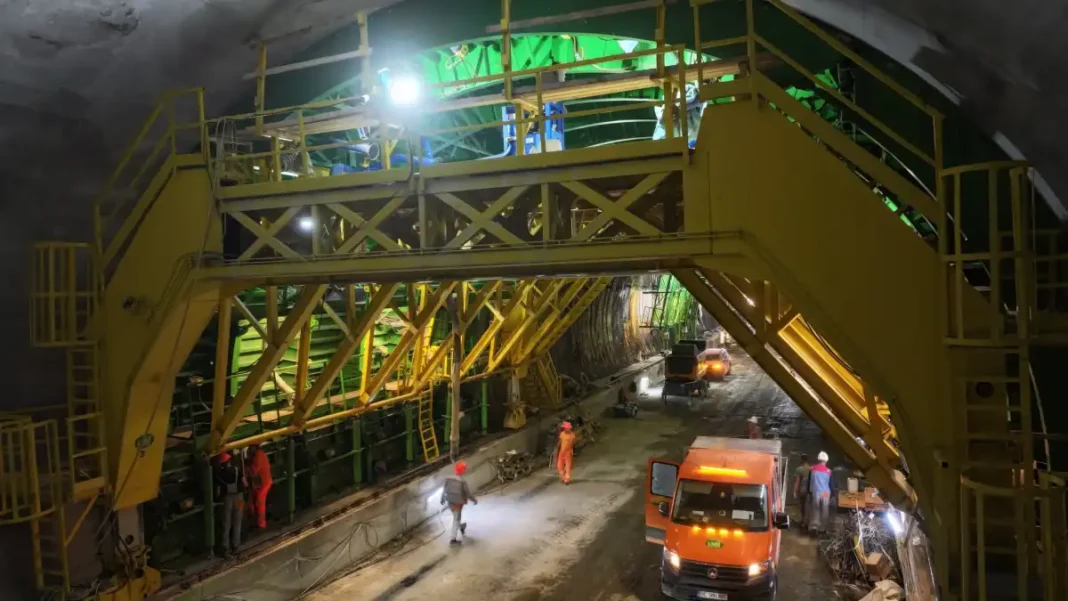 Foto | Progres semnificativ pe Autostrada A1: Tunelurile Margina-Holdea se apropie de finalizare! Lucrările avansează rapid