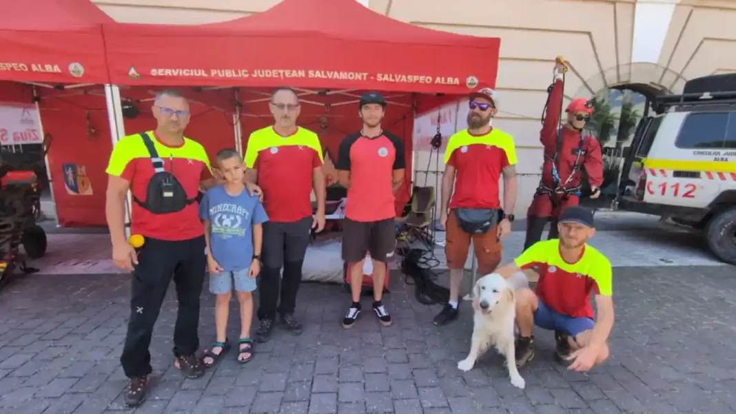 Ziua Națională Salvamont România celebrată la Alba Iulia: Demonstrații de tehnică de intervenție și activități educative la Poarta a III-a a Cetății
