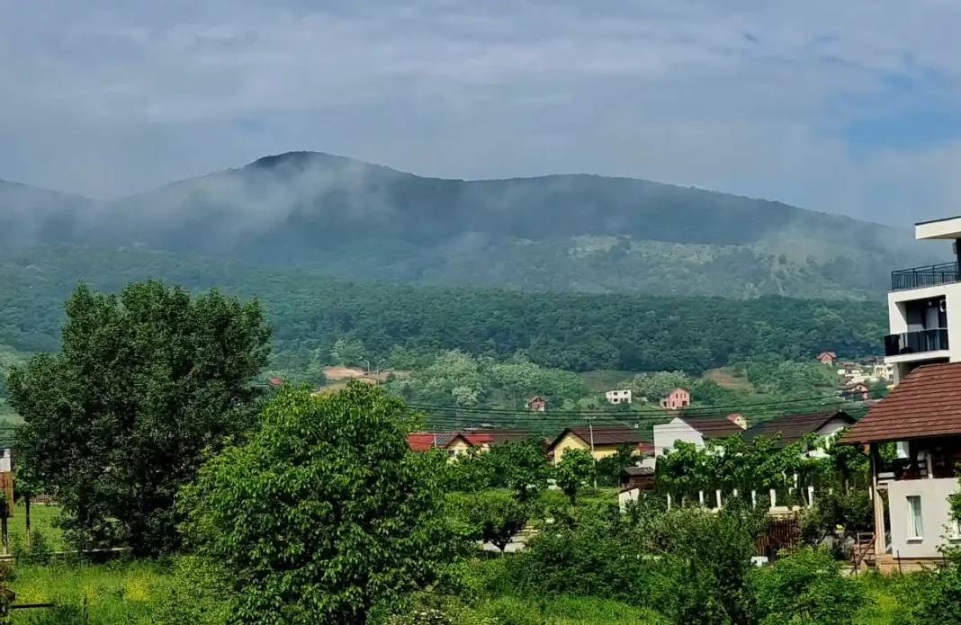 7 august 2026 | Avertizare portocalie de furtuni în Alba: intensificări ale vântului, ploi torențiale, grindină și fulgere