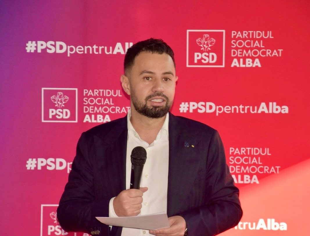 Sprijinul mai mare pentru elevii fără transport public, propus de PSD, a fost respins de PNL și AUR în Consiliul Județean Alba