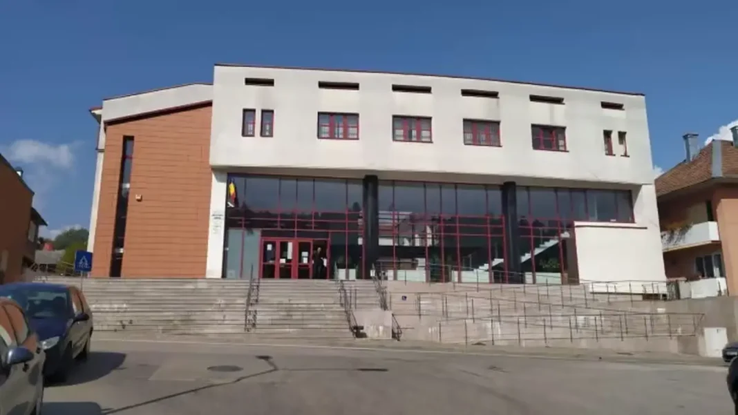 Aproape 150 de produse de lux confiscate în urma unei percheziții: Sistem de evidență în caiete. Cazul din Munții Apuseni ajunge în instanță