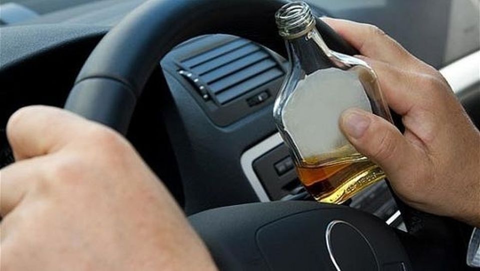 Bărbat din Cricău prins conducând sub influența alcoolului în zori: Detalii despre testul etilotest