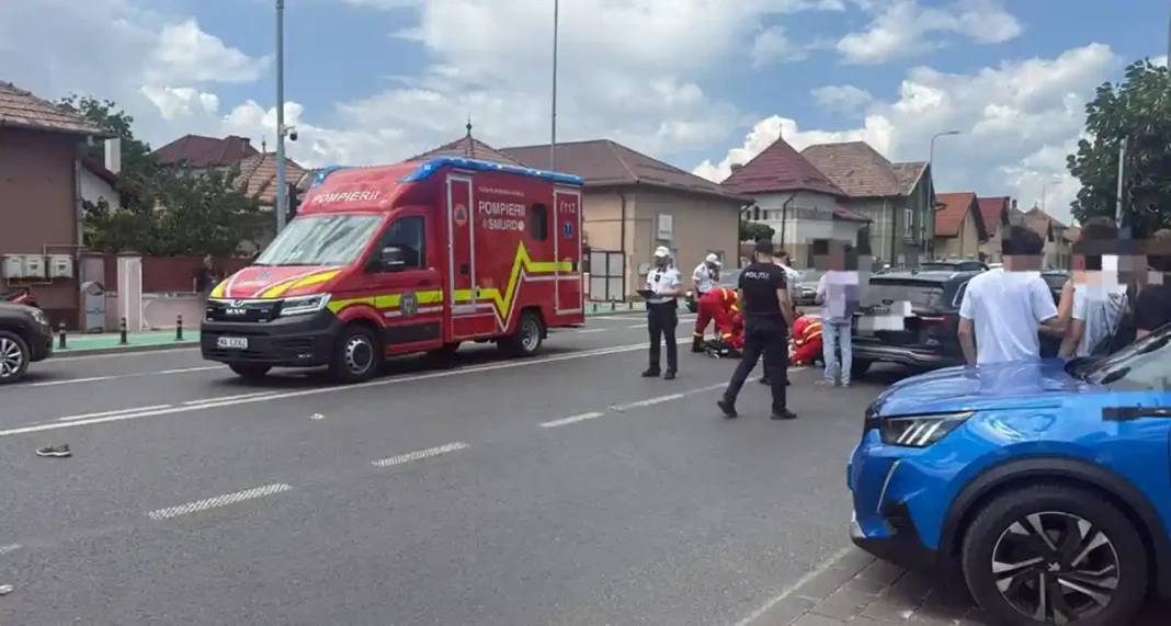 Coliziune între motocicletă și autoturism pe strada Tudor Vladimirescu din Alba Iulia