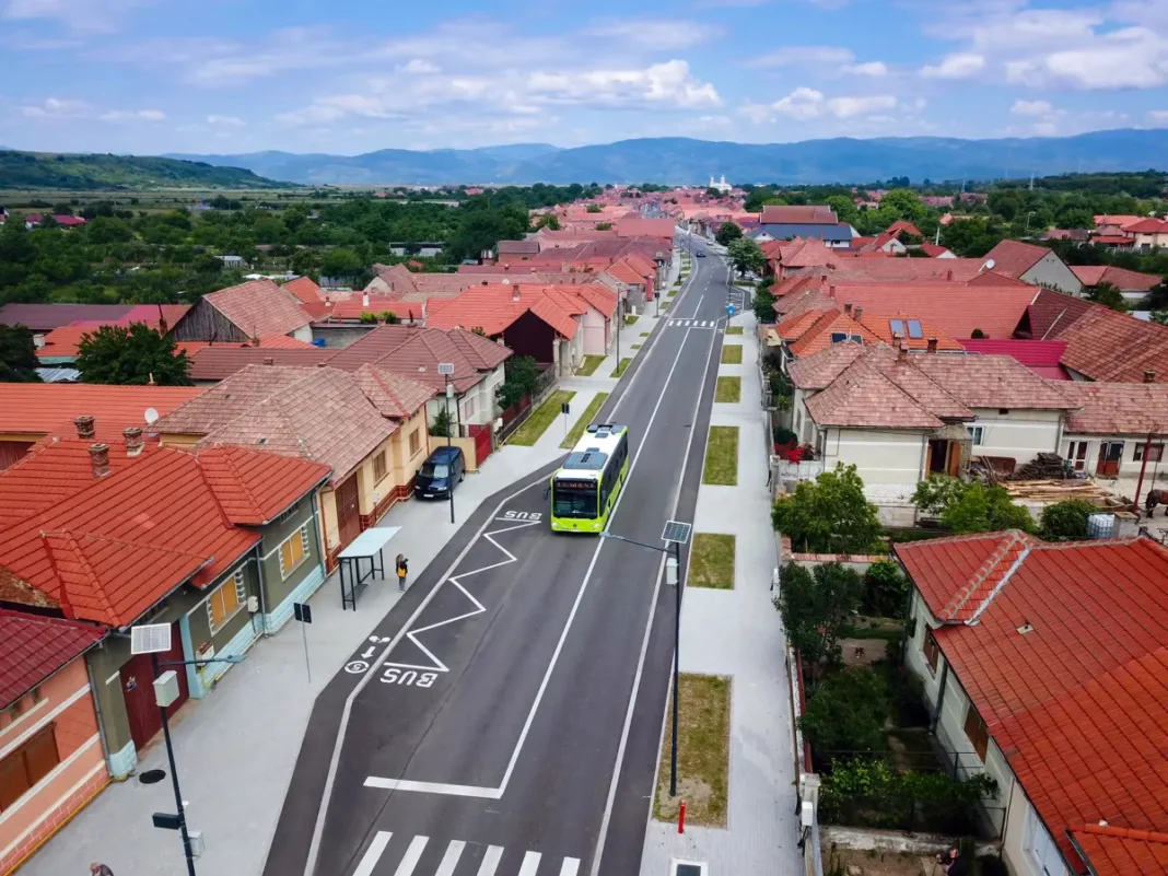 Conducător auto din Lancrăm acuzat de tentativă de omor: A cauzat deliberat răsturnarea vehiculului unui alt șofer lângă Cugir