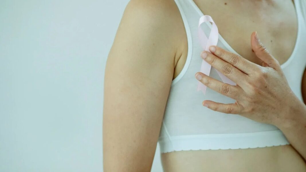 Descoperire importantă în lupta împotriva cancerului de sân: Receptorul ce poate reduce agresivitatea tumorilor