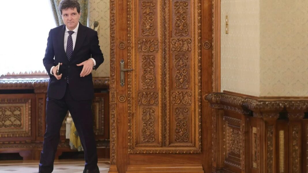 Nicușor Dan intensifică discuțiile pe tema Legii salarizării: Întâlniri cu liderii partidelor în contextul unui blocaj total