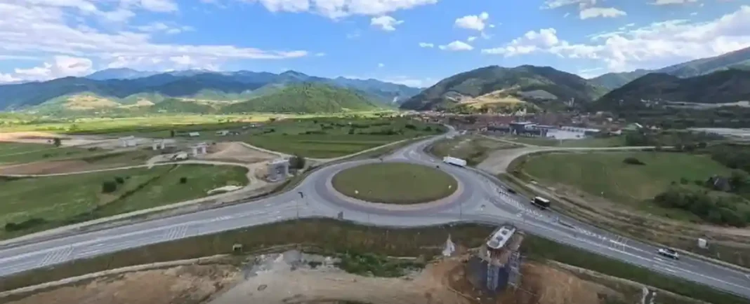 Progresul lucrărilor la Autostrada A13 Sibiu – Făgăraș: Stadiul actual al celor patru loturi de aproape 70 km, menite să fluidizeze traficul pe DN1 Sibiu – Brașov