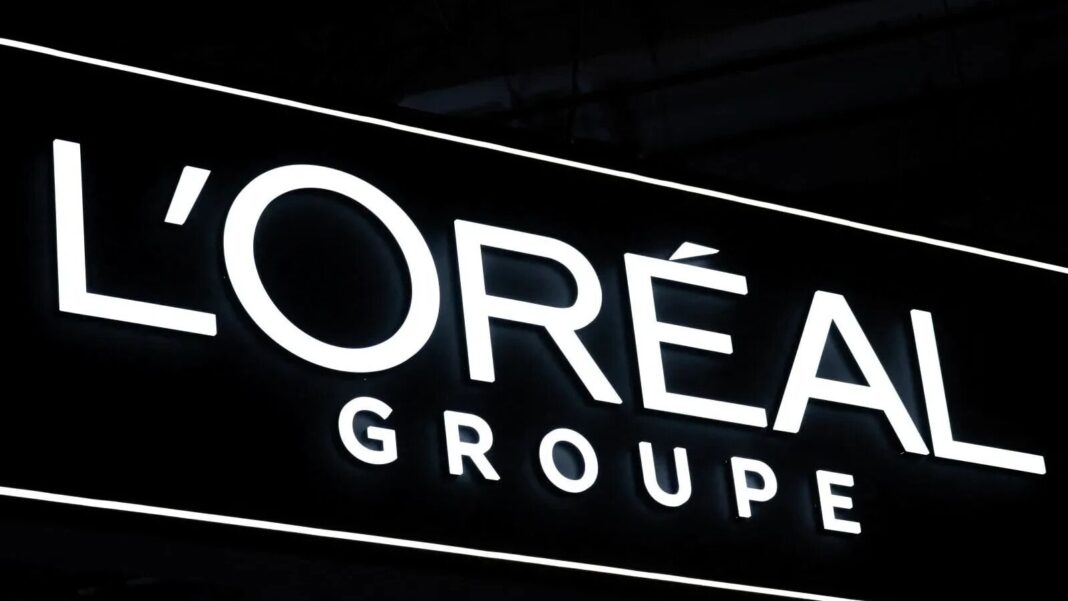 Acuzații serioase împotriva L’Oréal: Compania, acționată în instanță pentru presupusa ascundere a riscurilor de cancer ale unor produse pentru păr