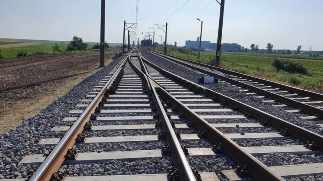 Banca Europeană de Investiții sprijină cu 630 de milioane de euro modernizarea liniei ferate Brașov-Sighișoara