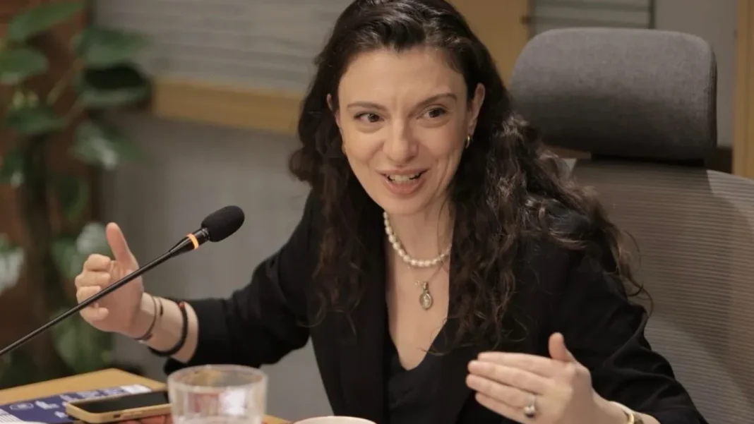 Clara Volintiru: 'Integrarea experților externi în deciziile de politică externă este esențială'