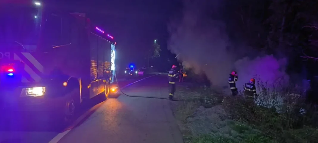 Incendiu la blocul M11 din Alba Iulia: Fum dens la subsol, locatarii evacuați