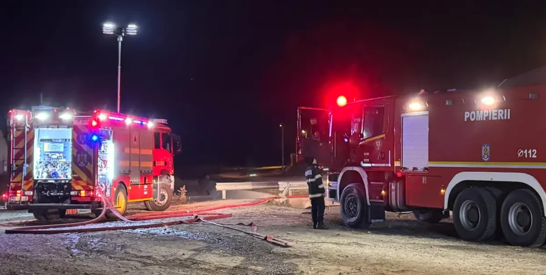 Incendiu la un service auto din Cugir, pe strada Victoriei