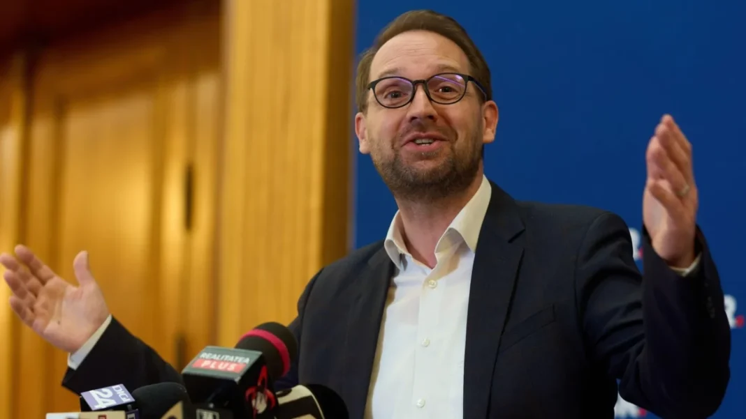 Lupta pentru scaunul lui Dominic Fritz se intensifică la Timișoara: Decizia lui Bolojan contestată în PNL, Robu ar putea candida independent, PSD rămâne calm