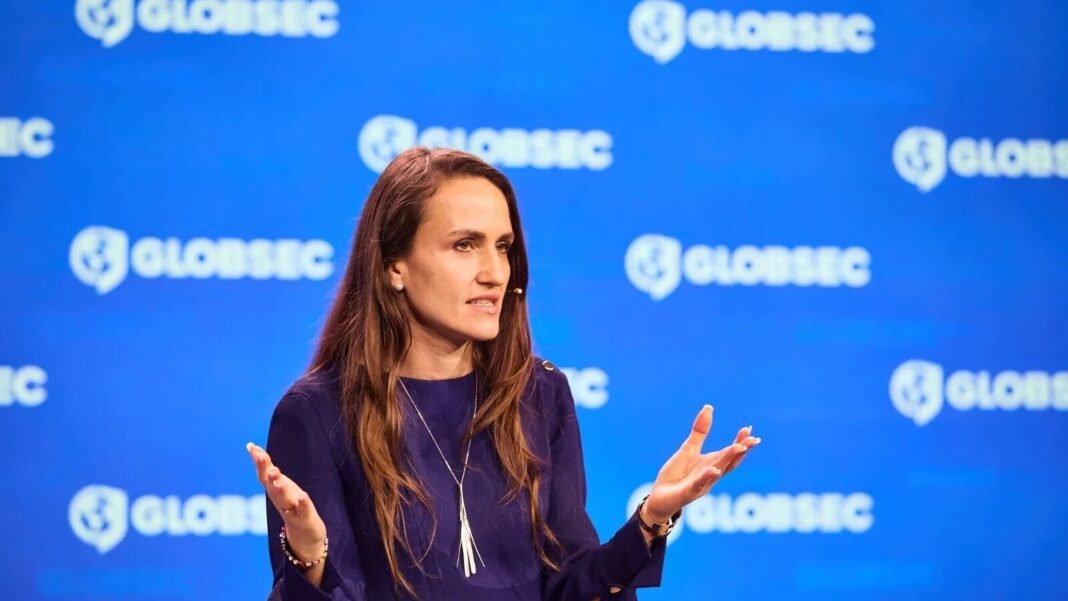 Oana Țoiu: România poate fi un punct de legătură între SUA și UE