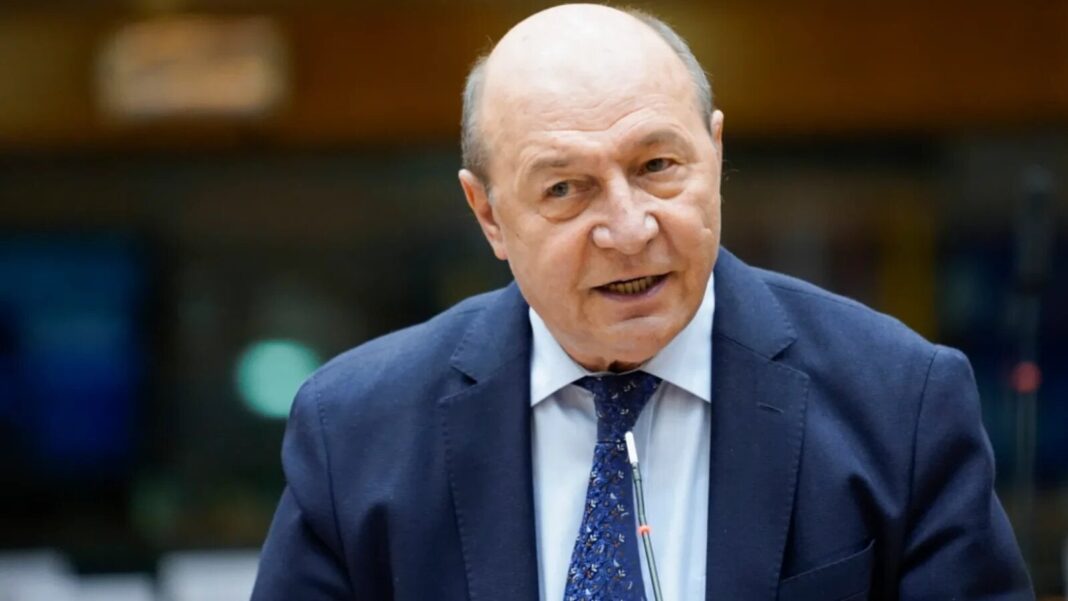 „Periniță, dansul miresei și darul în bani”. Băsescu satirizează nunta lui Nazare în contextul crizei pentru desemnarea premierului. Critici la adresa lui Nicușor Dan și Ilie Bolojan