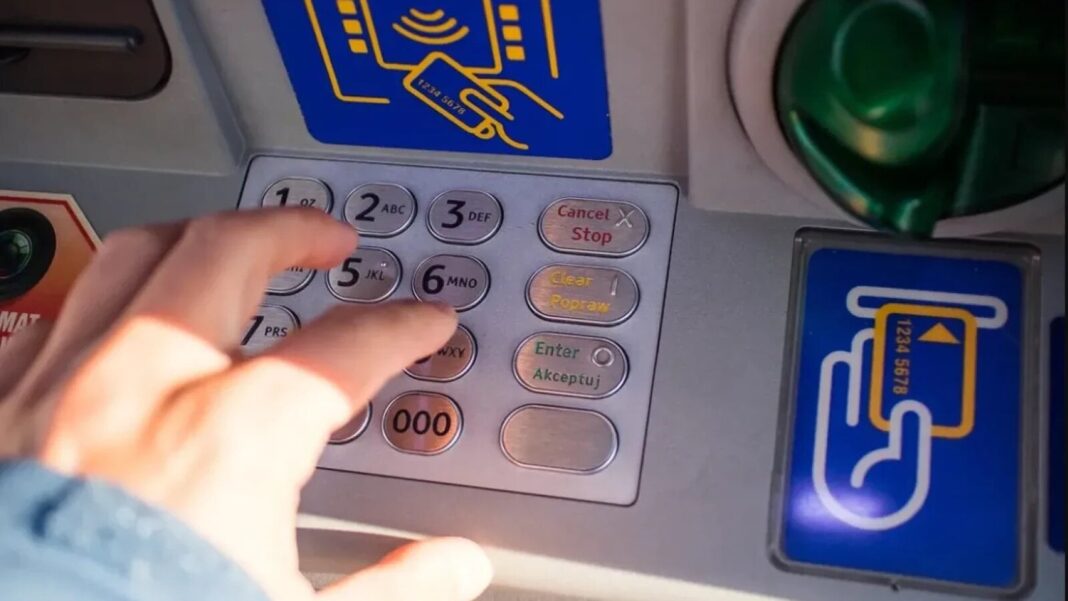 Retrageri Personalizate la Orice Bancomat: Decizie Parlamentară