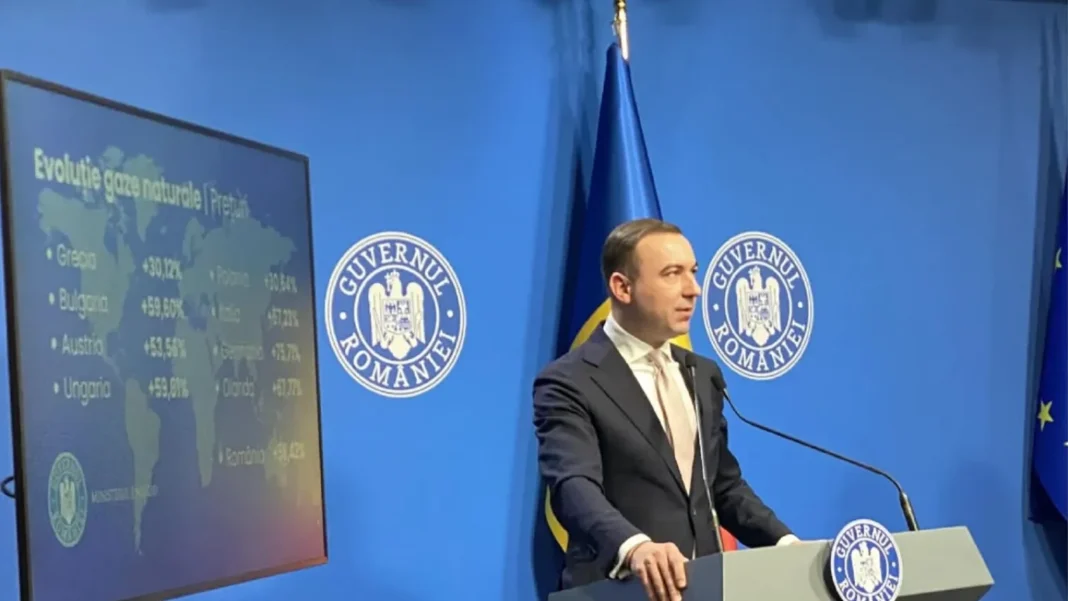 VIDEO Un fost ministru ridică întrebări: ‘De ce se majorează prețurile la noi, când România produce de două ori mai multă benzină decât consumă?’