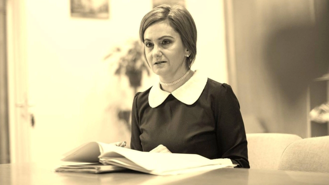 Adriana Stoicescu critică ironic autoritățile