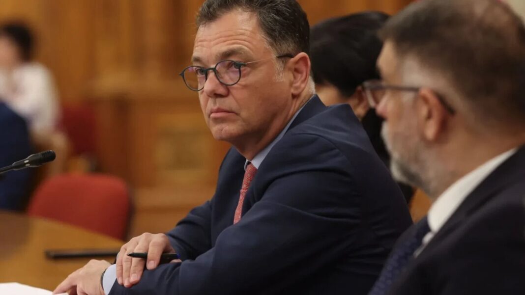 Ministrul propus al Apărării critică foștii parteneri