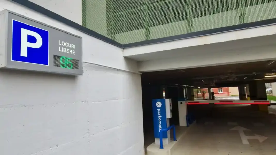 Parking Arnsberg din Alba Iulia, pustiu după deschidere