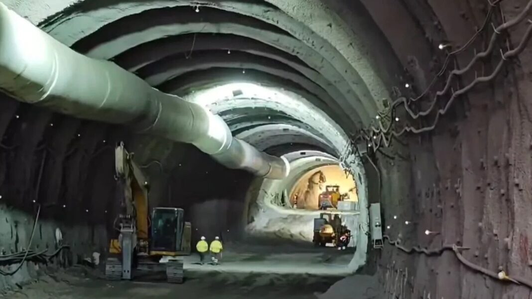 Progres pe Autostrada Sibiu-Pitești: Tuneluri și Viaducte